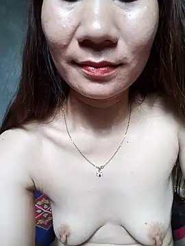 Snapshot of Girl_sexy98 chatting on 10/14/25, 03:07 Girl sexy98 online show from 10/14/25, 03:07