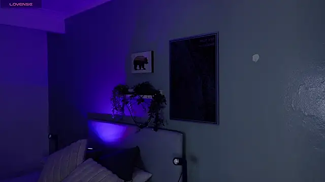 KeendraFox  online show from 04/14/26, 10:10