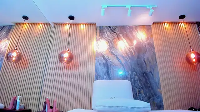 grace daviss online show from 10/10/25, 10:58