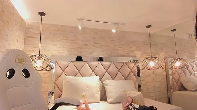 grace daviss online show from 03/21/26, 10:09