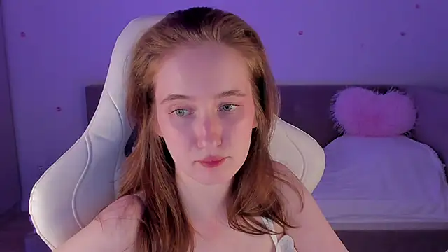 CrystalSoul  online show from 10/25/25, 09:20