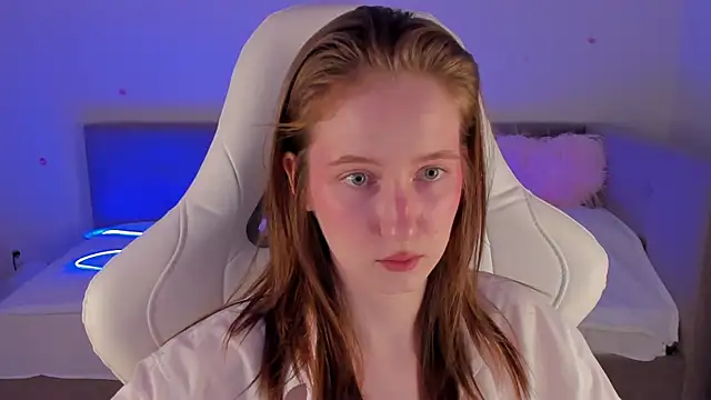 CrystalSoul  online show from 11/30/25, 02:15