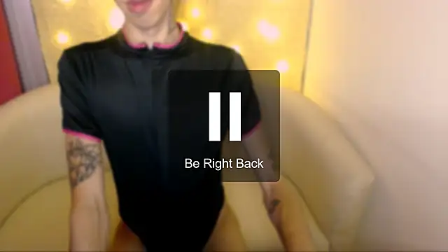 Snapshot of AlexNaughty14 chatting on 09/21/25, 09:00 AlexNaughty14 online show from 09/21/25, 09:00