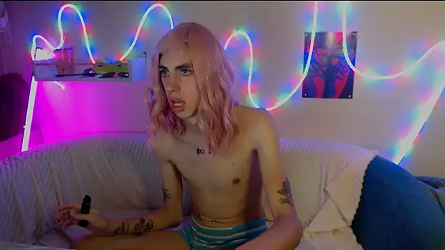 Snapshot of AlexNaughty14 chatting on 10/07/25, 09:17 AlexNaughty14 online show from 10/07/25, 09:17