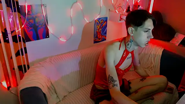 Snapshot of AlexNaughty14 chatting on 11/20/25, 01:11 AlexNaughty14 online show from 11/20/25, 01:11