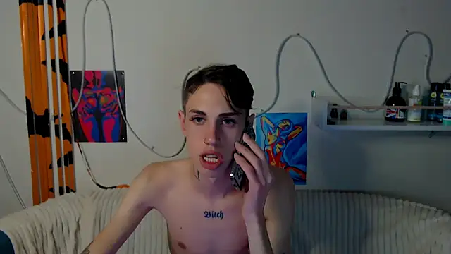 Snapshot of AlexNaughty14 chatting on 11/23/25, 01:00 AlexNaughty14 online show from 11/23/25, 01:00