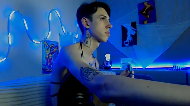 Snapshot of AlexNaughty14 chatting on 12/02/25, 03:29 AlexNaughty14 online show from 12/02/25, 03:29