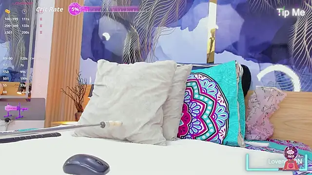 Anabacker01 online show from 10/31/25, 07:26