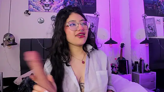 SabrinaV  online show from 03/17/26, 11:35