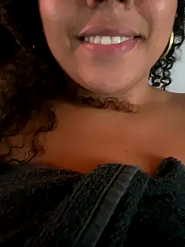 Snapshot of seusegredo___ chatting on 10/14/25, 06:52 seusegredo online show from 10/14/25, 06:52