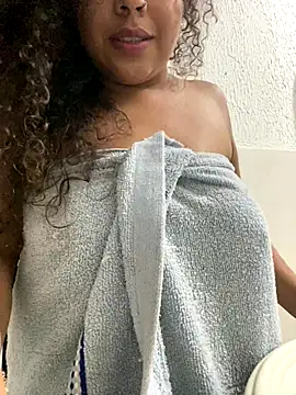 Snapshot of seusegredo___ chatting on 11/15/25, 03:48 seusegredo online show from 11/15/25, 03:48