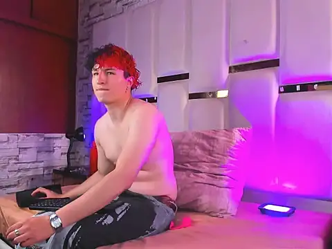 ANLLELOAndANGELA online show from 11/30/25, 04:44