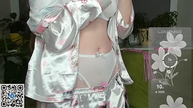 Snapshot of RitaSweety18 chatting on 11/12/25, 07:03 RitaSweety18 online show from 11/12/25, 07:03