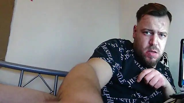 BiologicCargo752 online show from 12/05/25, 07:54