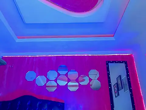 Snapshot of Julia_Bulette1 chatting on 09/26/25, 02:48 Julia Bulette1 online show from 09/26/25, 02:48