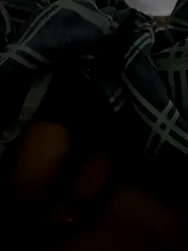 Snapshot of sambergSILVa chatting on 10/21/25, 01:17 sambergSILVa online show from 10/21/25, 01:17