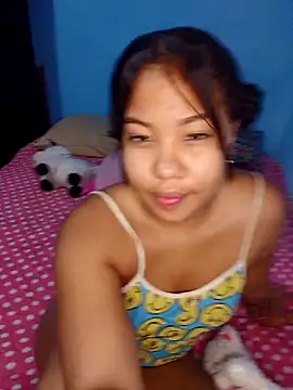 Snapshot of little_onixx chatting on 11/12/25, 12:49 little onixx online show from 11/12/25, 12:49