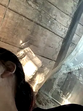 Snapshot of -Miraa- chatting on 09/23/25, 09:56 -Miraa- online show from 09/23/25, 09:56