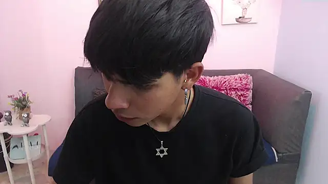 Snapshot of David_925_ chatting on 09/23/25, 03:53 David 925 online show from 09/23/25, 03:53