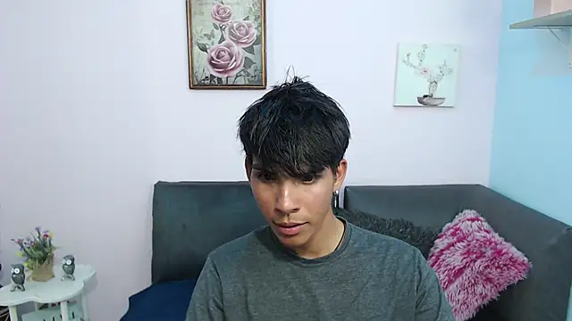 Snapshot of David_925_ chatting on 09/30/25, 04:17 David 925 online show from 09/30/25, 04:17