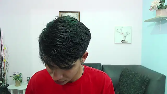 Snapshot of David_925_ chatting on 10/19/25, 04:46 David 925 online show from 10/19/25, 04:46