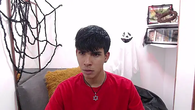 Snapshot of David_925_ chatting on 10/29/25, 03:53 David 925 online show from 10/29/25, 03:53