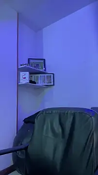 Snapshot of David_925_ chatting on 12/02/25, 09:58 David 925 online show from 12/02/25, 09:58