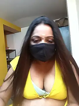queendivya online show from 03/28/26, 12:43