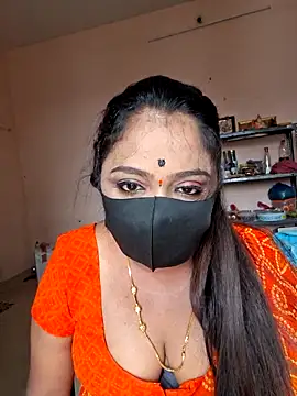Snapshot of queendivya chatting on 05/24/26, 09:36 queendivya online show from 05/24/26, 09:36