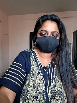 Snapshot of queendivya chatting on 06/24/26, 01:48 queendivya online show from 06/24/26, 01:48