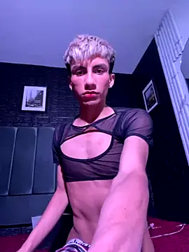 Snapshot of Erick_Velveth chatting on 11/16/25, 04:51 Erick Velveth online show from 11/16/25, 04:51