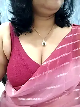 Snapshot of divya-jannu chatting on 10/25/25, 05:19 divya-jannu online show from 10/25/25, 05:19