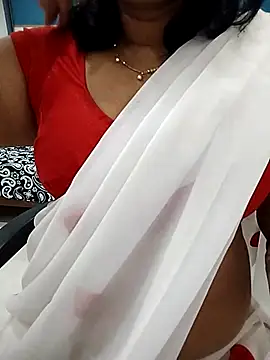 Snapshot of divya-jannu chatting on 11/21/25, 05:55 divya-jannu online show from 11/21/25, 05:55