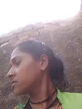Snapshot of Hot_reshmaji chatting on 06/11/26, 02:53 Hot reshmaji online show from 06/11/26, 02:53