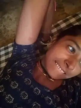 Snapshot of Hot_reshmaji chatting on 06/18/26, 04:13 Hot reshmaji online show from 06/18/26, 04:13
