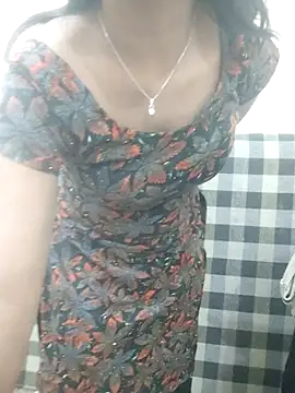 Snapshot of Disha-_00 chatting on 11/13/25, 07:51 Disha- 00 online show from 11/13/25, 07:51