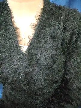 Snapshot of Disha-_00 chatting on 11/14/25, 05:39 Disha- 00 online show from 11/14/25, 05:39