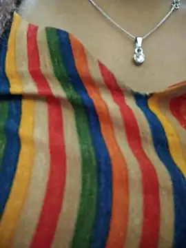 Snapshot of Disha-_00 chatting on 11/16/25, 04:18 Disha- 00 online show from 11/16/25, 04:18