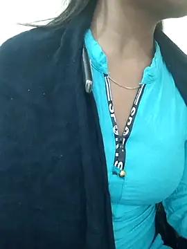 Snapshot of Disha-_00 chatting on 12/19/25, 05:36 Disha- 00 online show from 12/19/25, 05:36