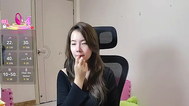 sallycui online show from 10/10/25, 12:53