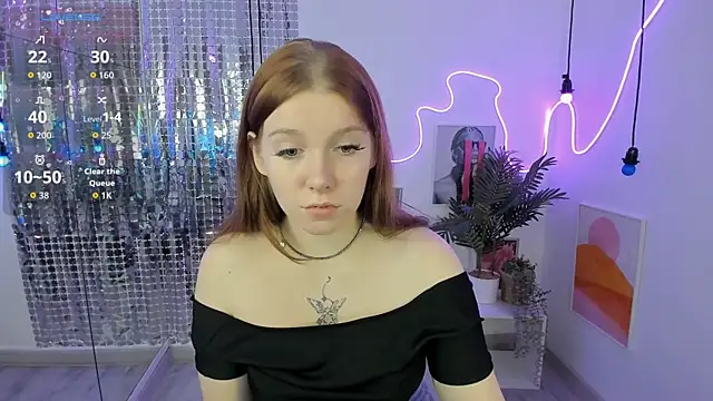 Snapshot of Layla_Glam chatting on 12/14/25, 05:24 Layla Glam online show from 12/14/25, 05:24