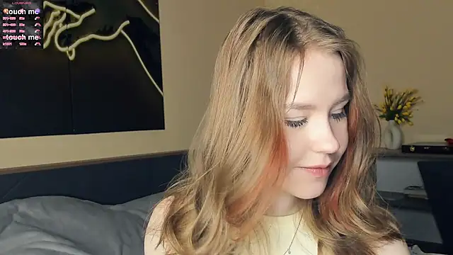 MaliaBourraine online show from 04/10/26, 07:13