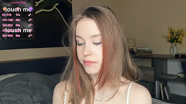 MaliaBourraine online show from 04/11/26, 07:24