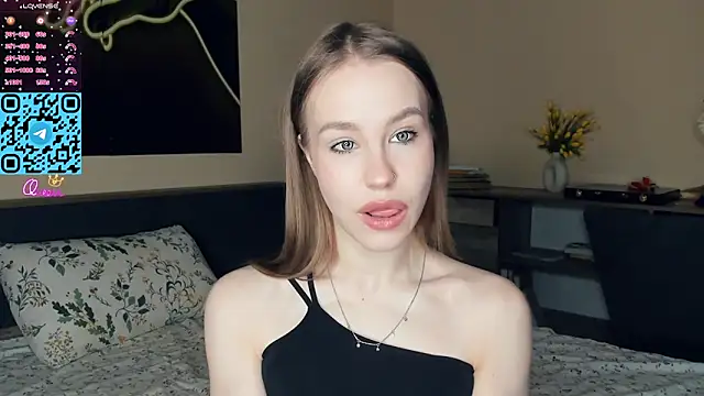 MaliaBourraine online show from 04/16/26, 07:09