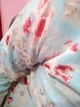 pari rani7 online show from 10/25/25, 04:09