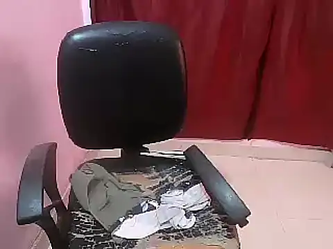 pari rani7 online show from 11/07/25, 04:01