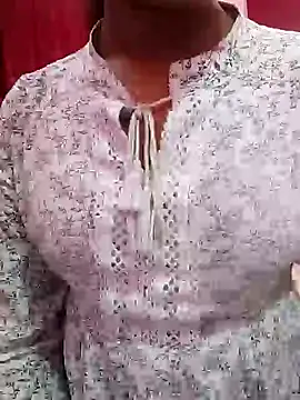 pari rani7 online show from 11/26/25, 04:57