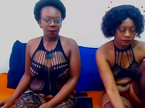 Snapshot of SexyCloe45 chatting on 11/07/25, 05:29 SexyCloe45 online show from 11/07/25, 05:29