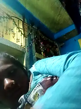 Snapshot of Soya8080 chatting on 10/04/25, 03:48 Soya8080 online show from 10/04/25, 03:48