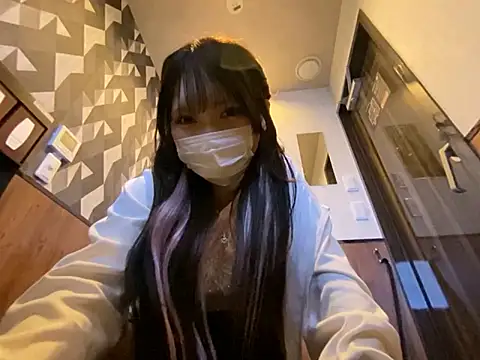 Snapshot of Yua_nyan_cute chatting on 09/19/25, 06:15 Yua nyan cute online show from 09/19/25, 06:15